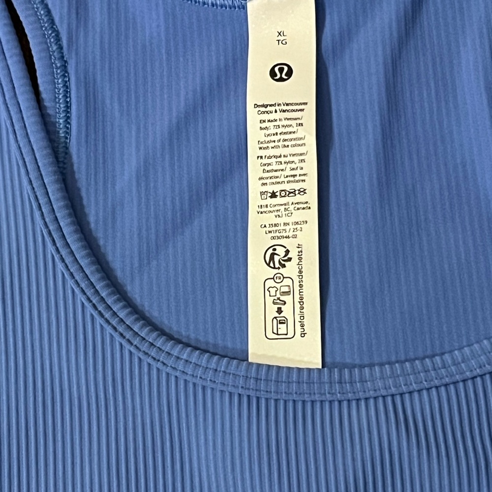 LULULEMON NWT AUTHENTIC POWER PIVOT TRAINING CROP POOLSIDE BLUE COLOR TANK TOP - Picture 8 of 14